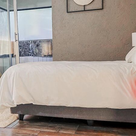 View Inn Exclusive Lodge Mbombela Bagian luar foto