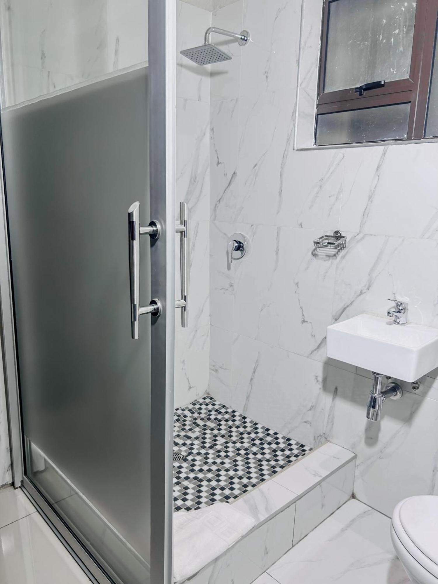 View Inn Exclusive Lodge Mbombela Bagian luar foto