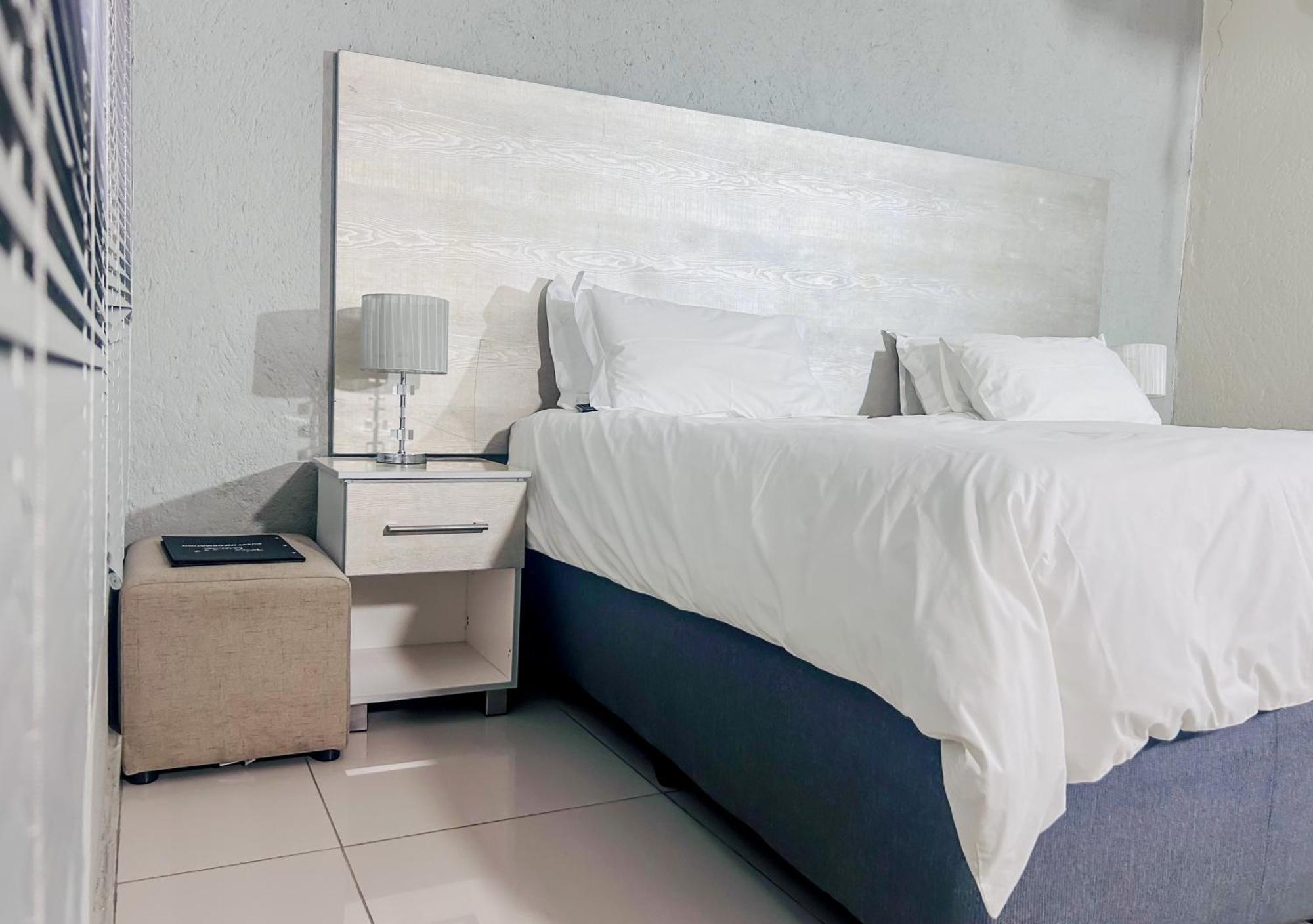 View Inn Exclusive Lodge Mbombela Bagian luar foto