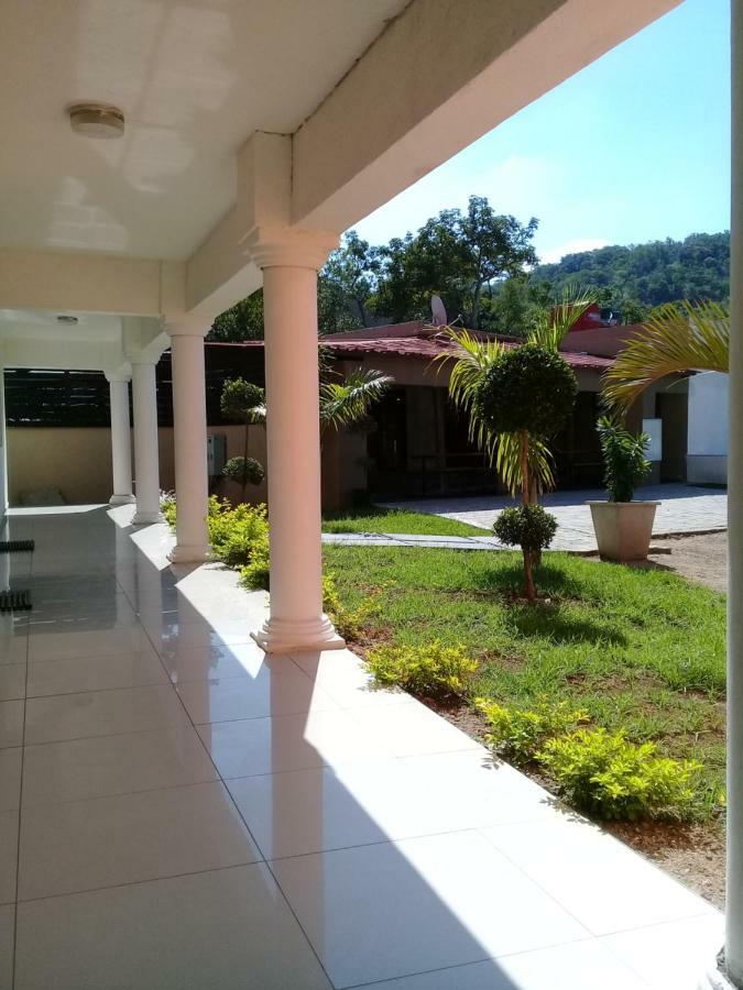 View Inn Exclusive Lodge Mbombela Bagian luar foto